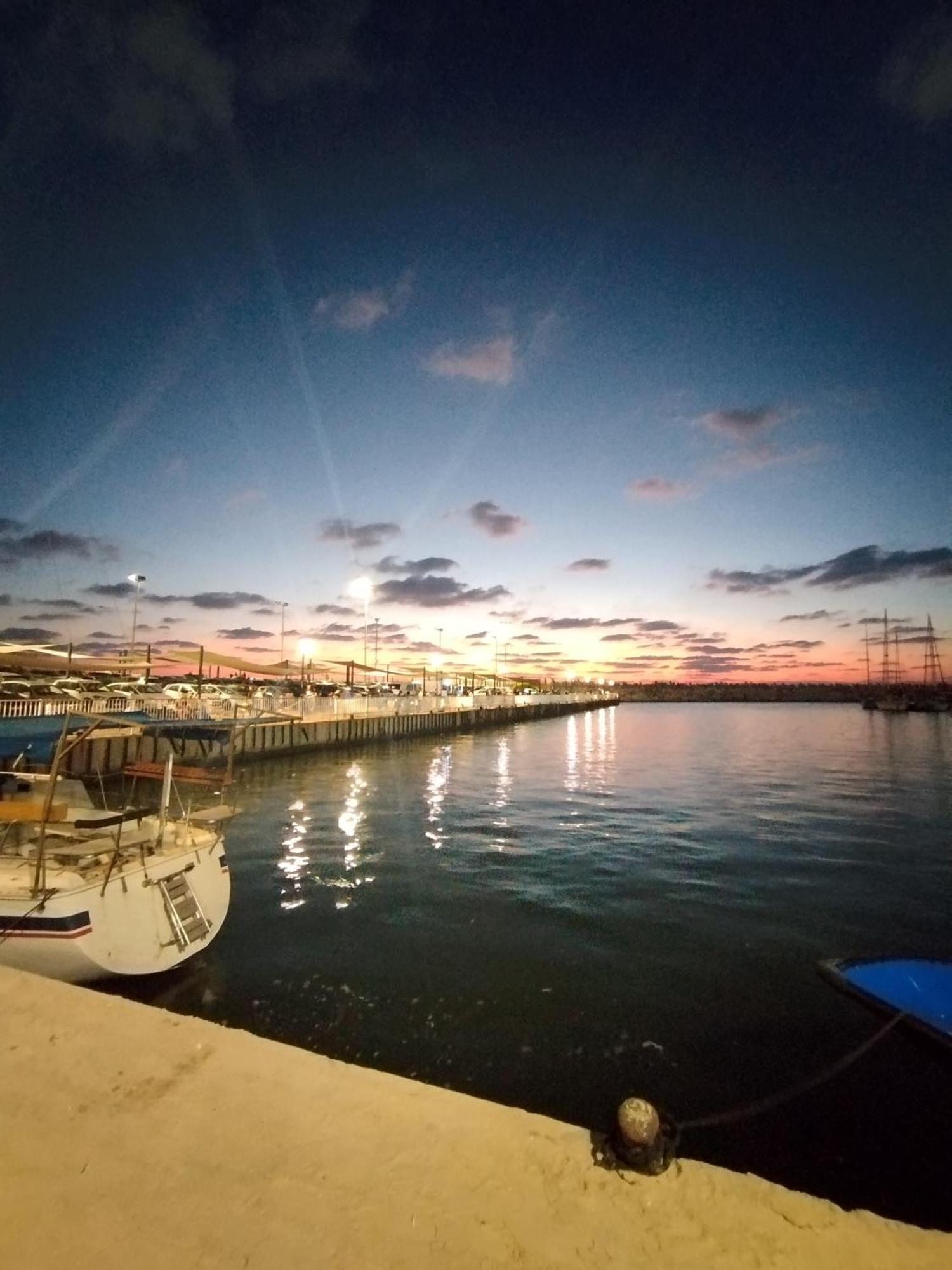 Sunset Suite Sea&Sky Ashkelon Bagian luar foto